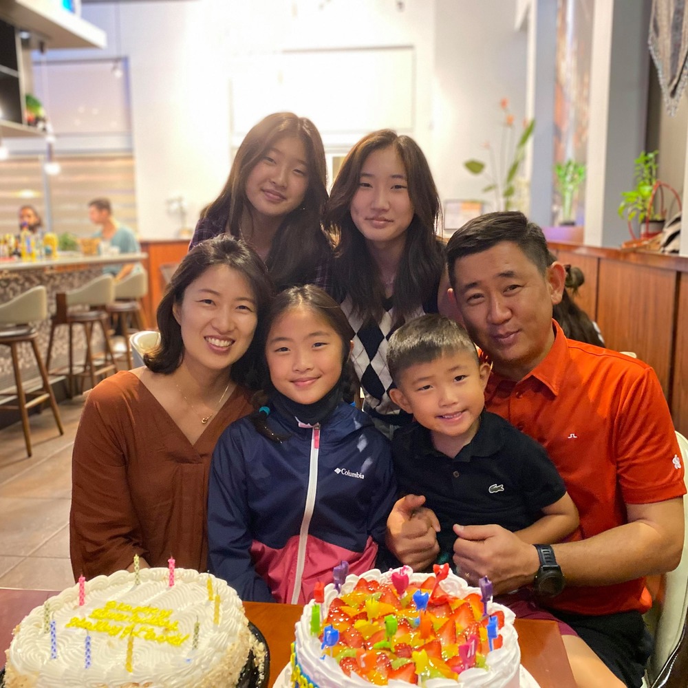 Meet your Posher, Ji young